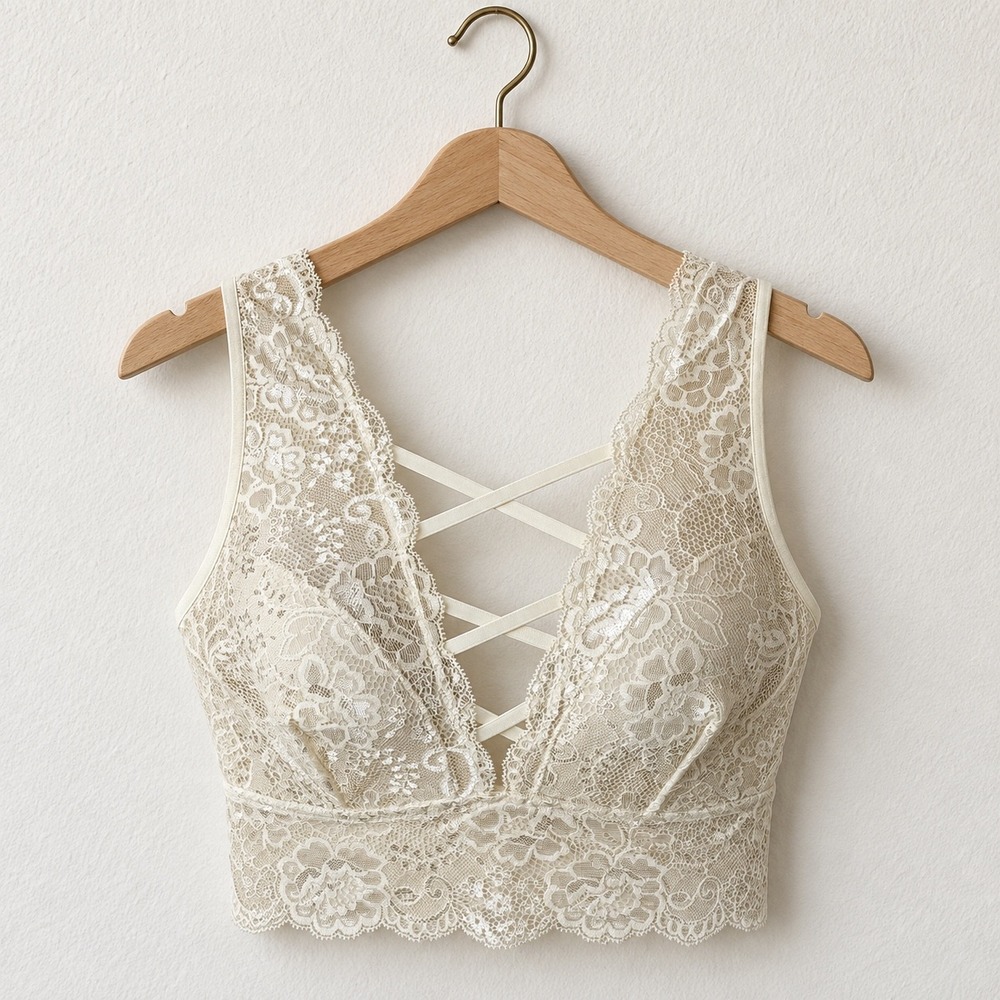 Candie's Lace Bralette Women Medium Ivory Strappy V Neck Wireless Intimates Sexy